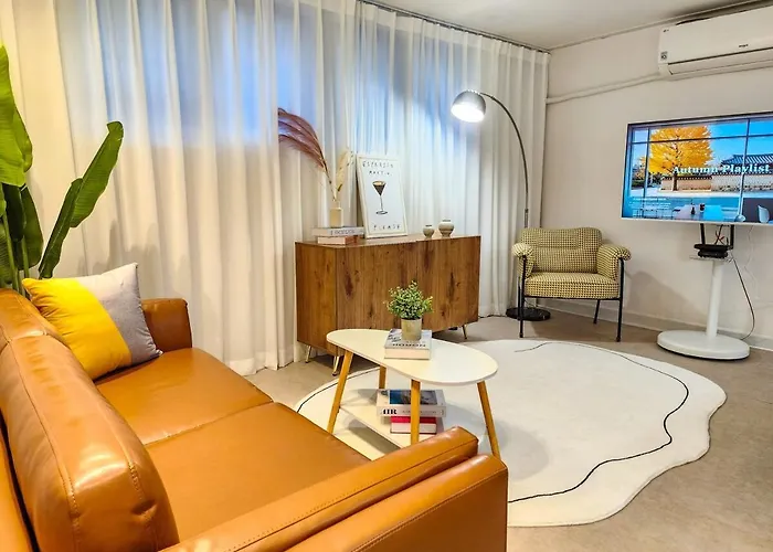 Appartement Gangnam & Sinnonhyeon Beauty Shopping 3br 4 Queen Beds Max 8 *
