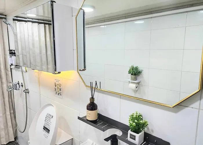 Appartement Gangnam & Sinnonhyeon Beauty Shopping 3br 4 Queen Beds Max 8
