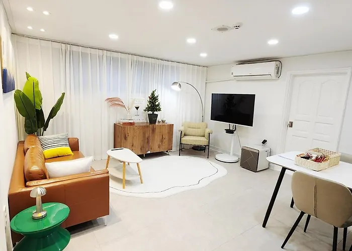 Appartement Gangnam & Sinnonhyeon Beauty Shopping 3br 4 Queen Beds Max 8
