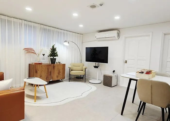 Gangnam & Sinnonhyeon Beauty Shopping 3br 4 Queen Beds Max 8 Appartement *