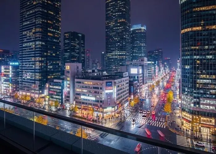 Gangnam & Sinnonhyeon Beauty Shopping 3br 4 Queen Beds Max 8 Appartement Seoel