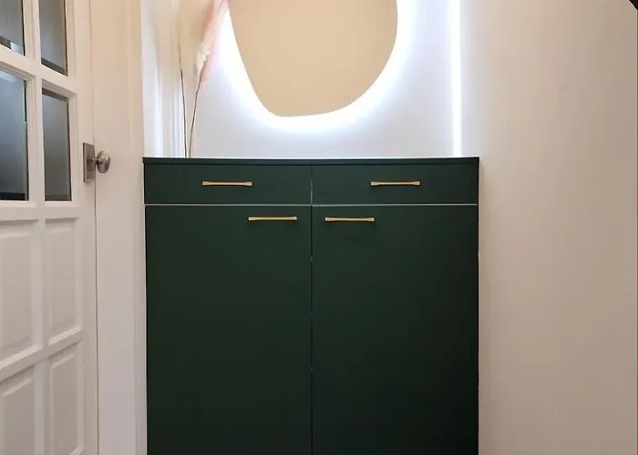 Appartement Gangnam & Sinnonhyeon Beauty Shopping 3br 4 Queen Beds Max 8